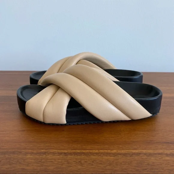 Jil Sander Beige Padded Leather Cross Strap Sandals - Picture 5 of 7
